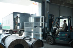 intech-giao-hàng-ống-gió