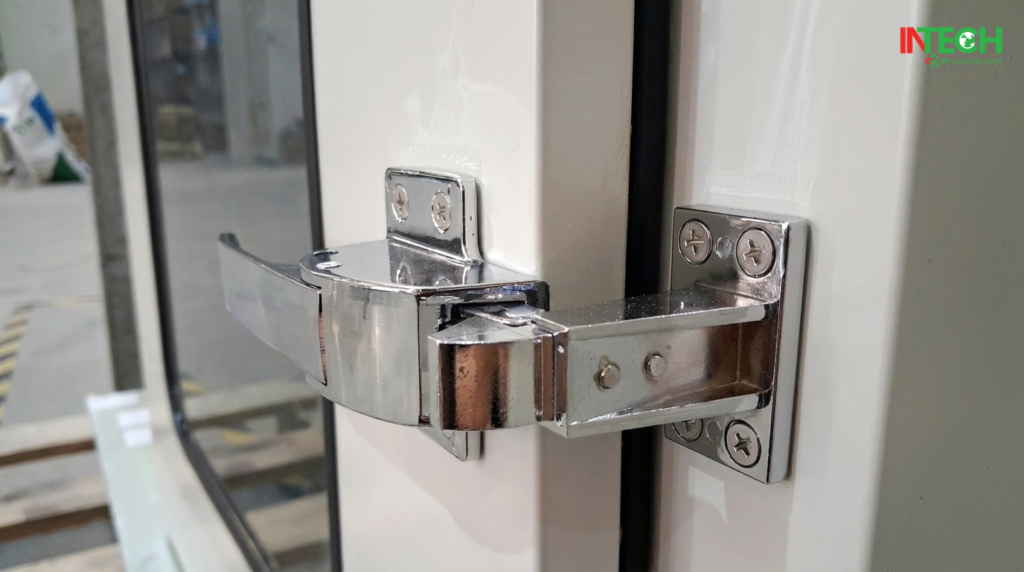 khóa liên động của pass box