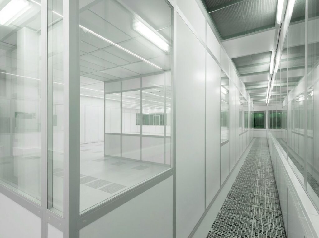 Tấm Panel phòng sạch và ứng dụng thực tế trong nhà xưởng công nghiệp hiện nay